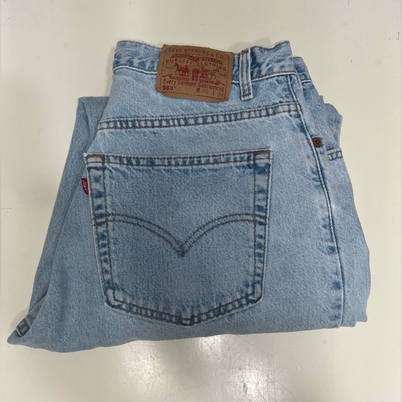 Levi's Other - Vintage 560 Levi Jeans Loose Fit Tapered Leg 36x34